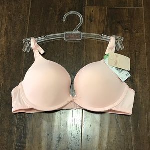 Affinitas Intimates Pale Pink Bra NWT